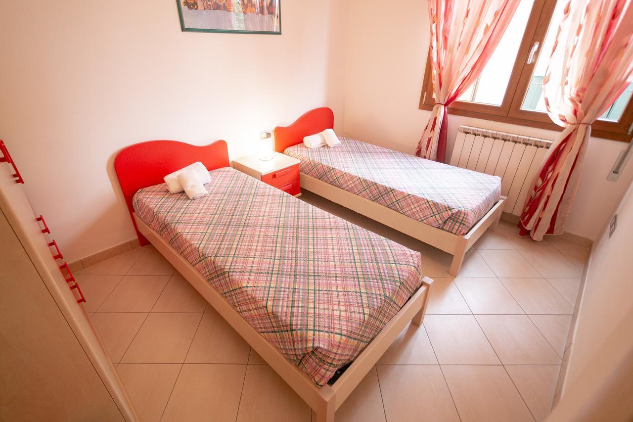 Appartamenti Sottomarina Carla Bagian luar foto